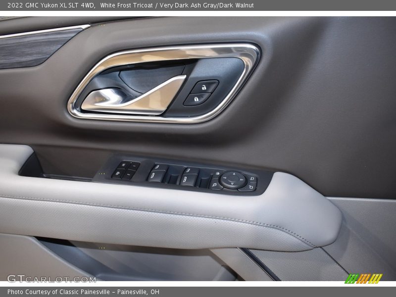 White Frost Tricoat / Very Dark Ash Gray/Dark Walnut 2022 GMC Yukon XL SLT 4WD