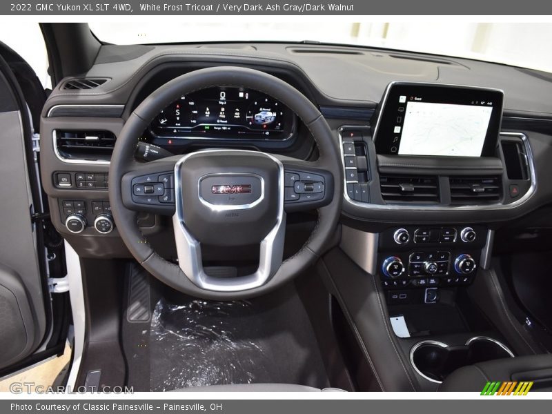 White Frost Tricoat / Very Dark Ash Gray/Dark Walnut 2022 GMC Yukon XL SLT 4WD