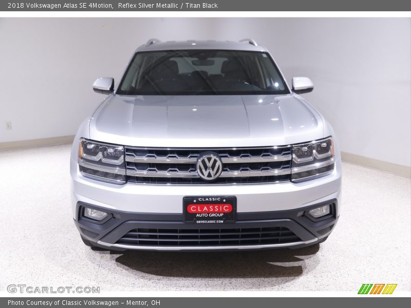 Reflex Silver Metallic / Titan Black 2018 Volkswagen Atlas SE 4Motion