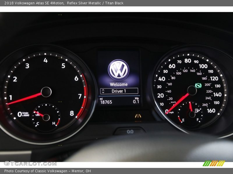 Reflex Silver Metallic / Titan Black 2018 Volkswagen Atlas SE 4Motion