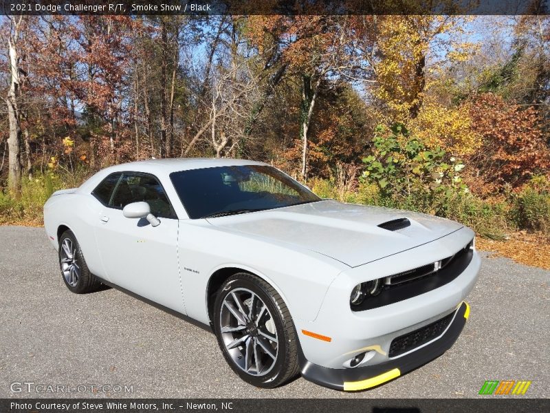 Front 3/4 View of 2021 Challenger R/T
