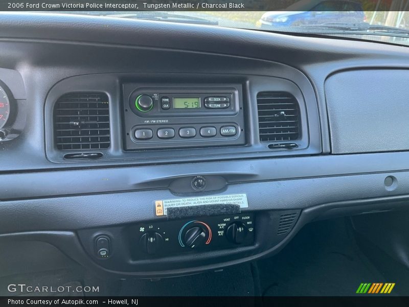 Controls of 2006 Crown Victoria Police Interceptor