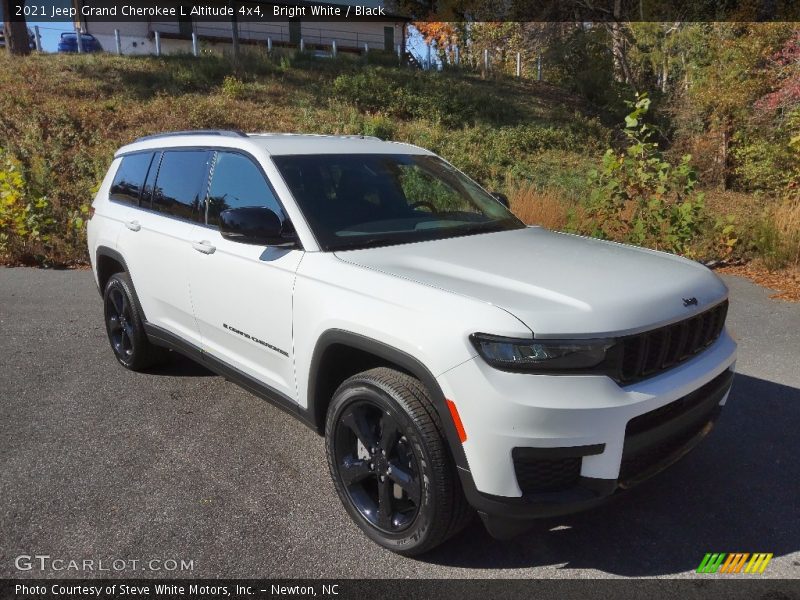 Bright White / Black 2021 Jeep Grand Cherokee L Altitude 4x4