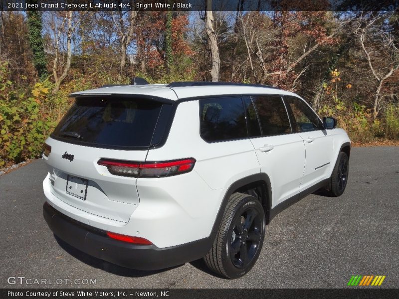 Bright White / Black 2021 Jeep Grand Cherokee L Altitude 4x4