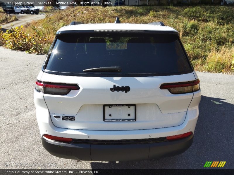 Bright White / Black 2021 Jeep Grand Cherokee L Altitude 4x4