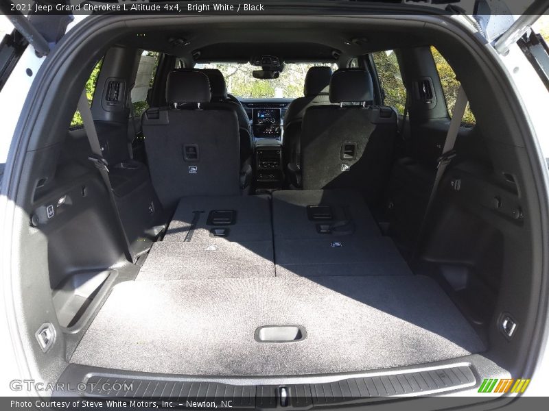 Bright White / Black 2021 Jeep Grand Cherokee L Altitude 4x4