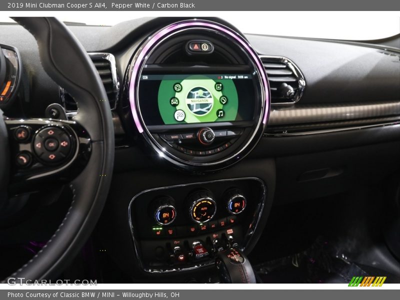 Pepper White / Carbon Black 2019 Mini Clubman Cooper S All4