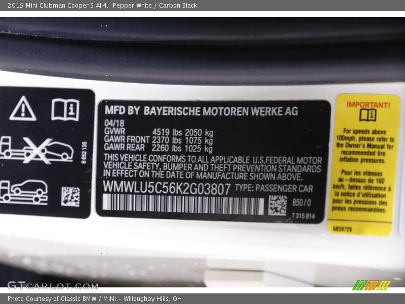 Pepper White / Carbon Black 2019 Mini Clubman Cooper S All4