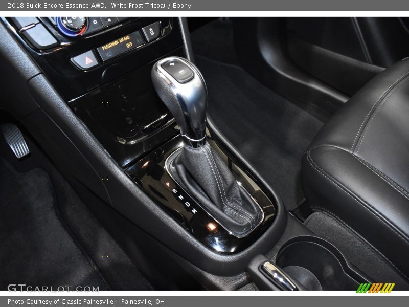 White Frost Tricoat / Ebony 2018 Buick Encore Essence AWD