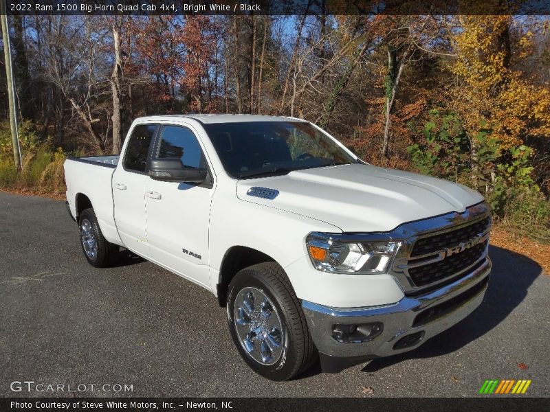 Bright White / Black 2022 Ram 1500 Big Horn Quad Cab 4x4