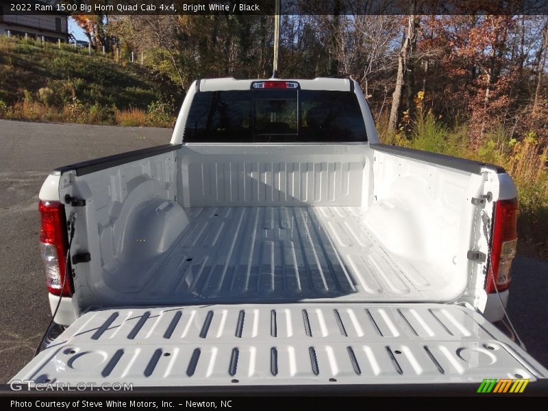 Bright White / Black 2022 Ram 1500 Big Horn Quad Cab 4x4