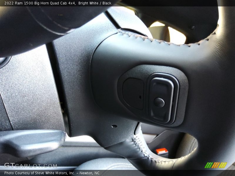 Bright White / Black 2022 Ram 1500 Big Horn Quad Cab 4x4