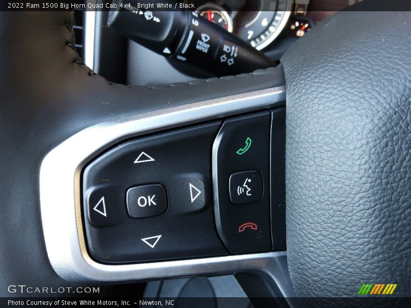 Bright White / Black 2022 Ram 1500 Big Horn Quad Cab 4x4