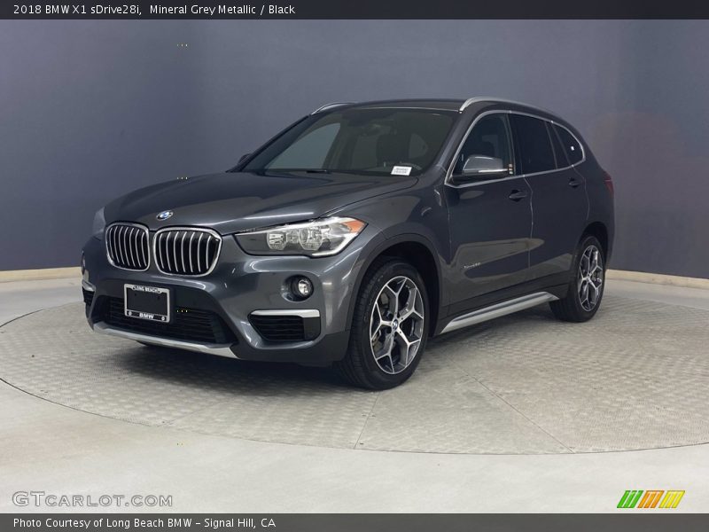 Mineral Grey Metallic / Black 2018 BMW X1 sDrive28i