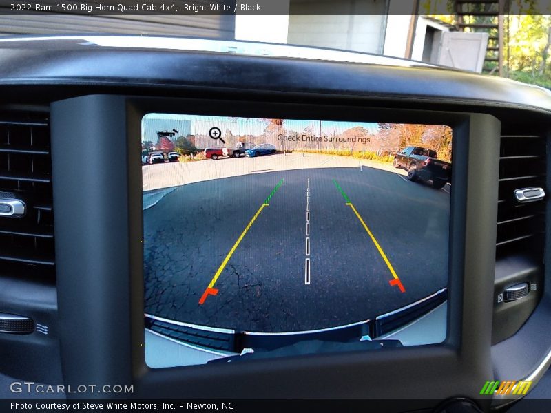 Bright White / Black 2022 Ram 1500 Big Horn Quad Cab 4x4