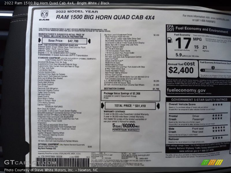 Bright White / Black 2022 Ram 1500 Big Horn Quad Cab 4x4