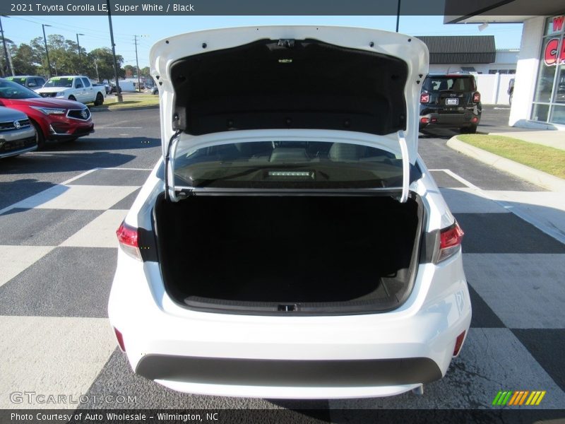 Super White / Black 2021 Toyota Corolla LE