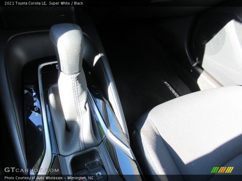 Super White / Black 2021 Toyota Corolla LE