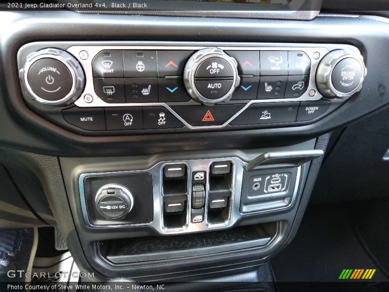 Black / Black 2021 Jeep Gladiator Overland 4x4