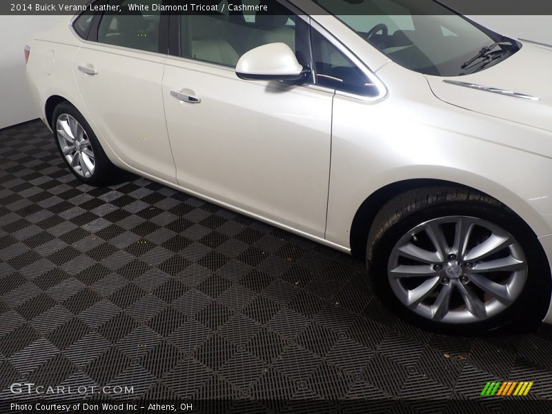 White Diamond Tricoat / Cashmere 2014 Buick Verano Leather