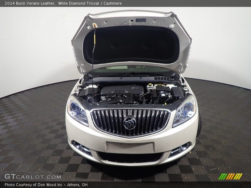 White Diamond Tricoat / Cashmere 2014 Buick Verano Leather