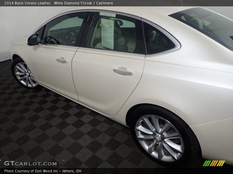 White Diamond Tricoat / Cashmere 2014 Buick Verano Leather
