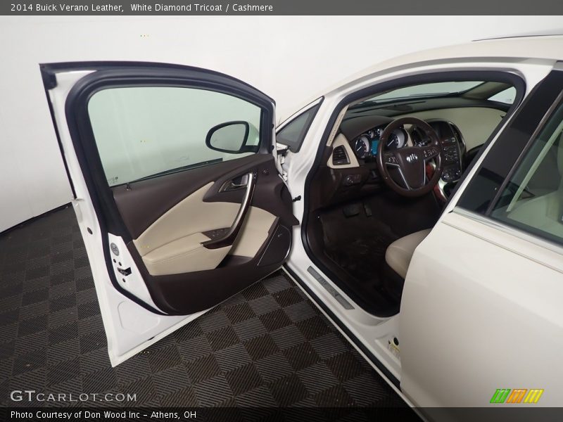 White Diamond Tricoat / Cashmere 2014 Buick Verano Leather