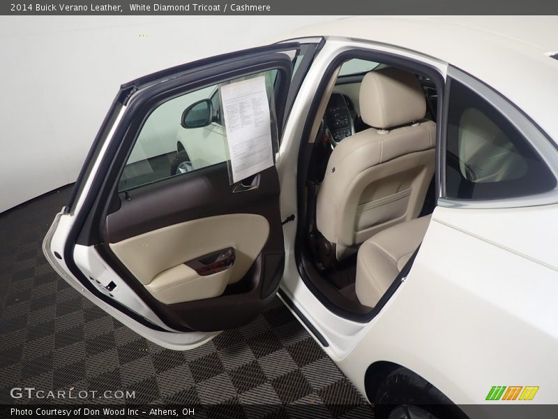 White Diamond Tricoat / Cashmere 2014 Buick Verano Leather