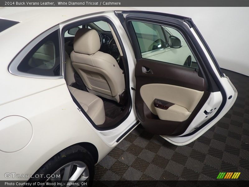 White Diamond Tricoat / Cashmere 2014 Buick Verano Leather