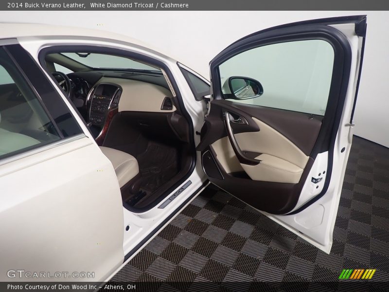 White Diamond Tricoat / Cashmere 2014 Buick Verano Leather