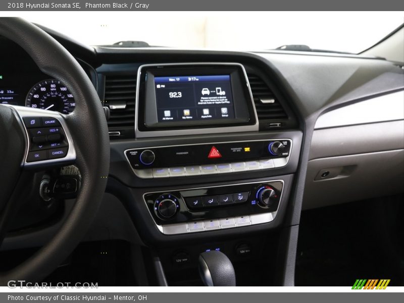 Phantom Black / Gray 2018 Hyundai Sonata SE