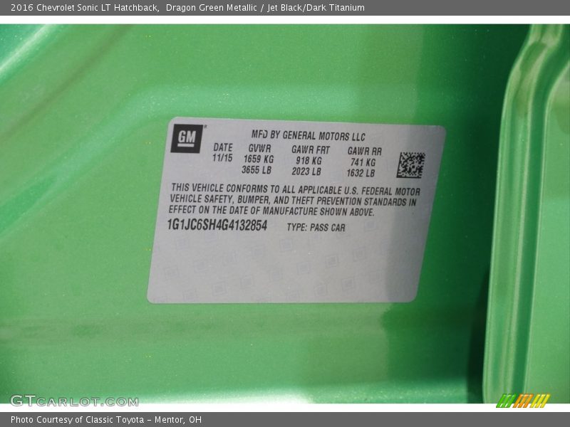 Dragon Green Metallic / Jet Black/Dark Titanium 2016 Chevrolet Sonic LT Hatchback