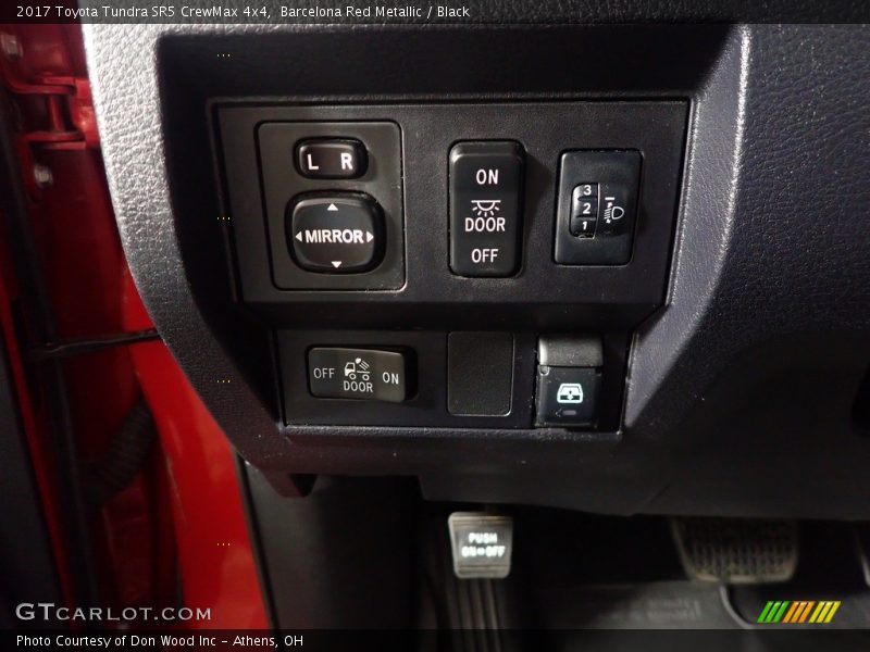 Barcelona Red Metallic / Black 2017 Toyota Tundra SR5 CrewMax 4x4