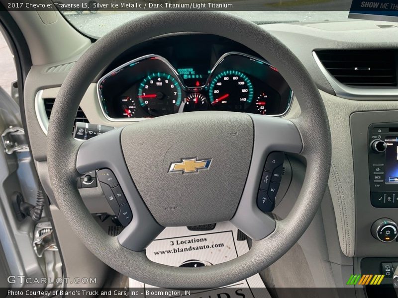 Silver Ice Metallic / Dark Titanium/Light Titanium 2017 Chevrolet Traverse LS