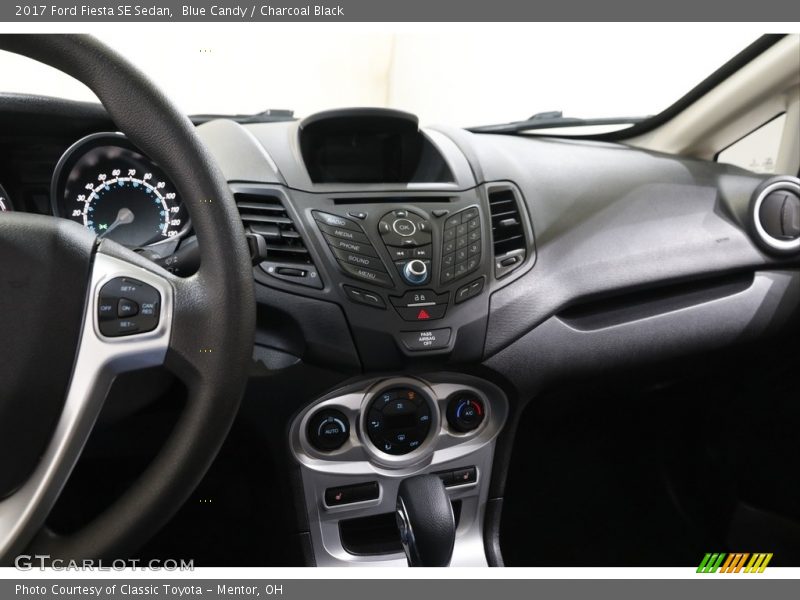 Blue Candy / Charcoal Black 2017 Ford Fiesta SE Sedan