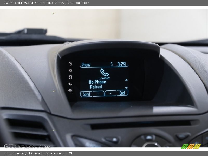 Blue Candy / Charcoal Black 2017 Ford Fiesta SE Sedan