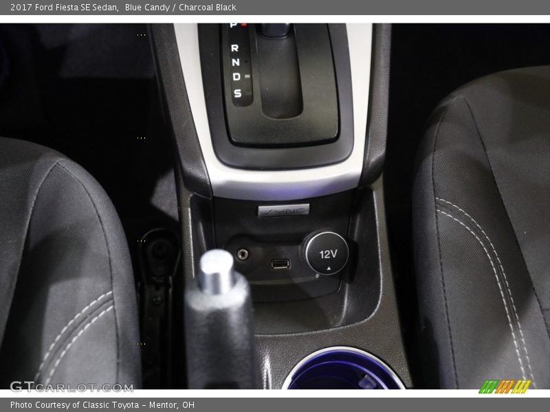 Blue Candy / Charcoal Black 2017 Ford Fiesta SE Sedan