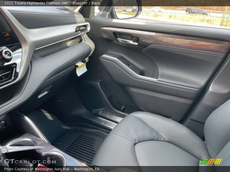 Blueprint / Black 2022 Toyota Highlander Platinum AWD