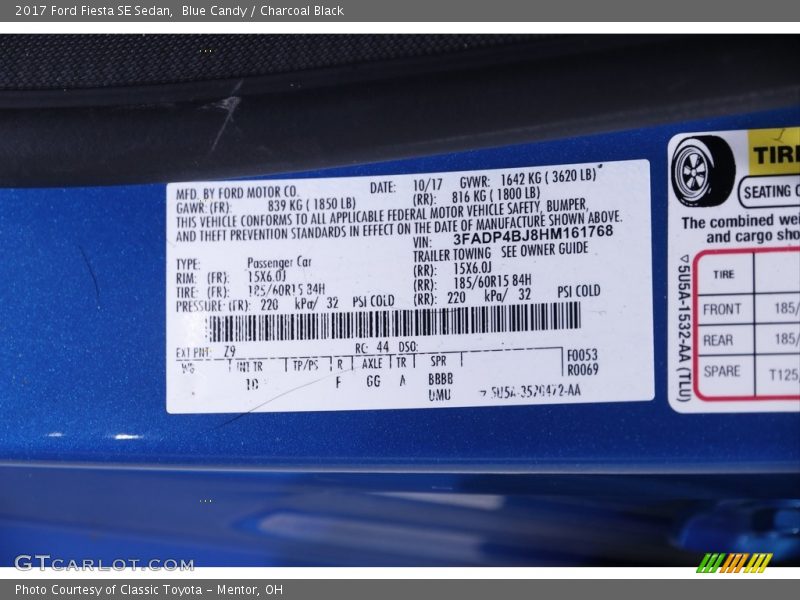 Blue Candy / Charcoal Black 2017 Ford Fiesta SE Sedan