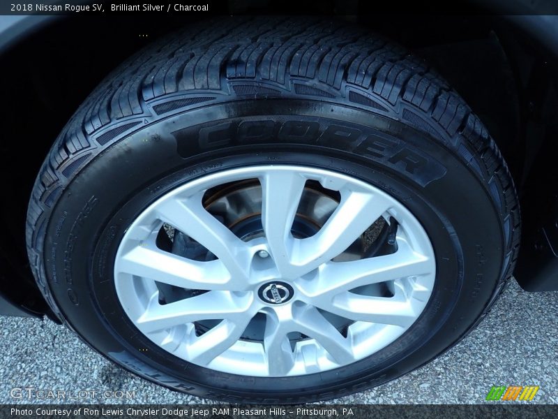 Brilliant Silver / Charcoal 2018 Nissan Rogue SV