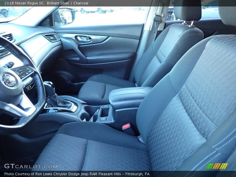Brilliant Silver / Charcoal 2018 Nissan Rogue SV