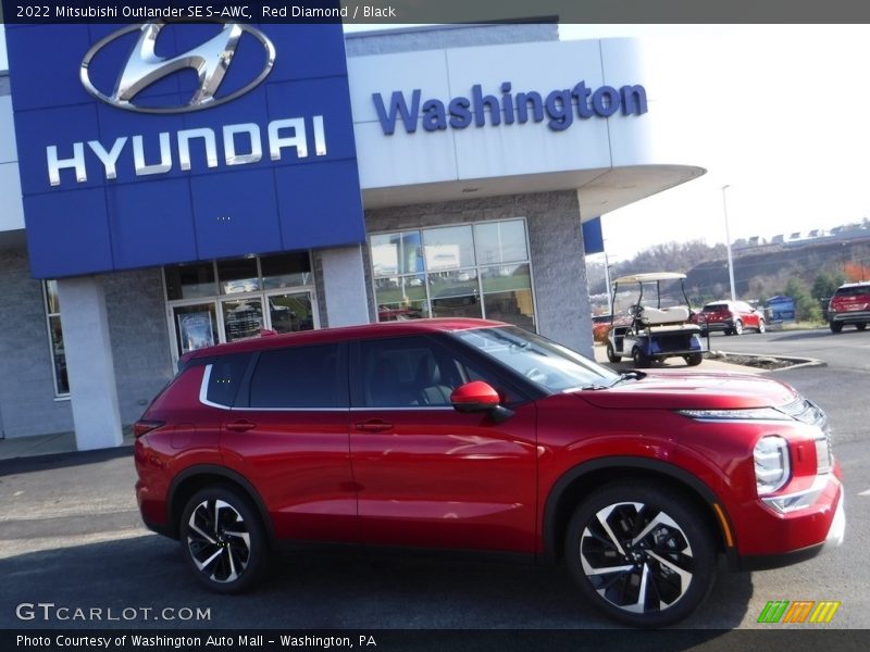 Red Diamond / Black 2022 Mitsubishi Outlander SE S-AWC