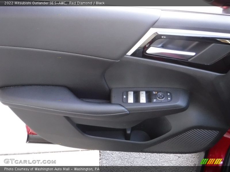 Door Panel of 2022 Outlander SE S-AWC