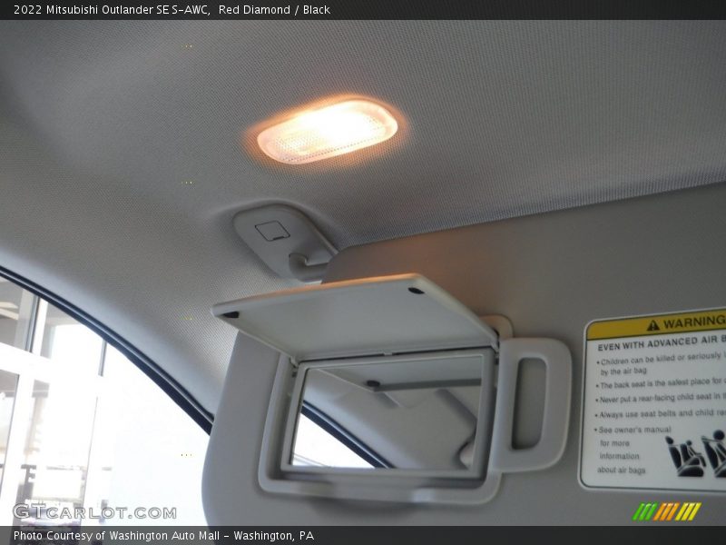 Red Diamond / Black 2022 Mitsubishi Outlander SE S-AWC