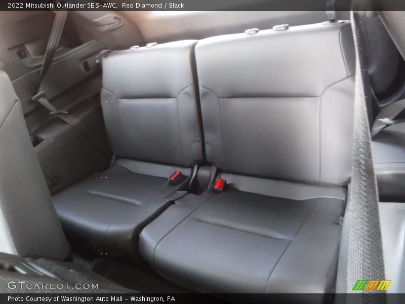 Red Diamond / Black 2022 Mitsubishi Outlander SE S-AWC