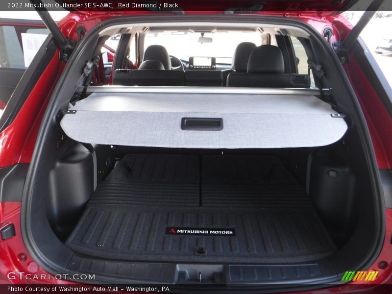  2022 Outlander SE S-AWC Trunk