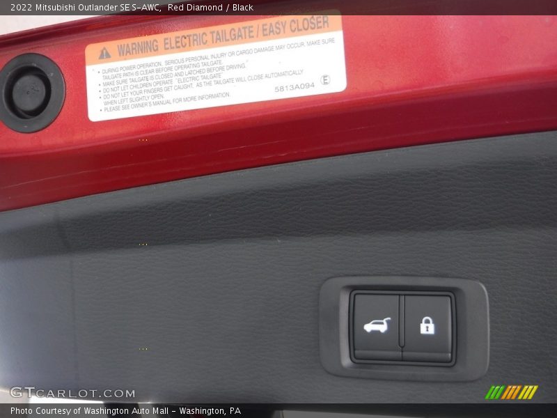 Red Diamond / Black 2022 Mitsubishi Outlander SE S-AWC
