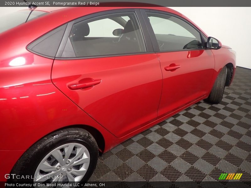 Pomegranate Red / Beige 2020 Hyundai Accent SE