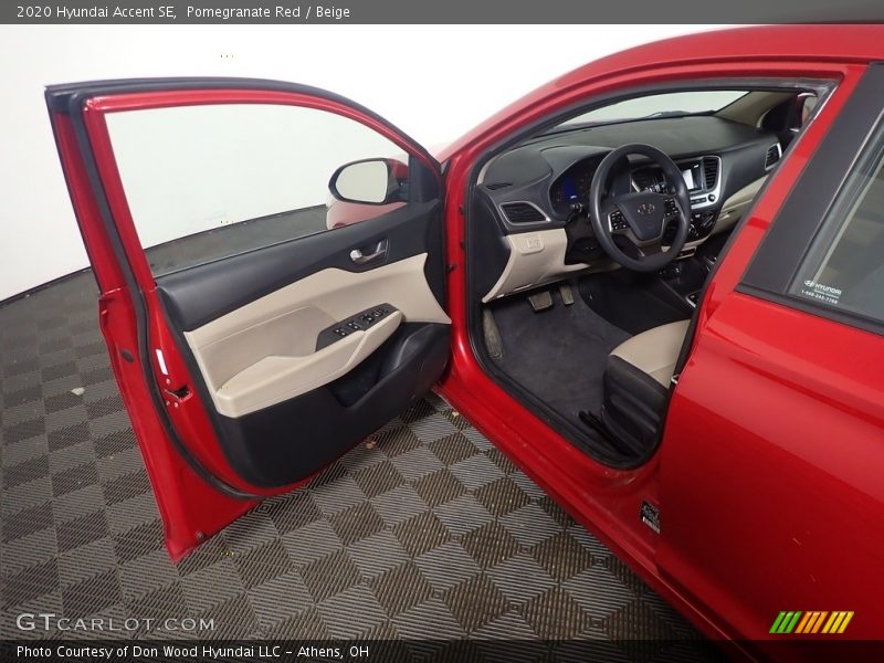 Pomegranate Red / Beige 2020 Hyundai Accent SE
