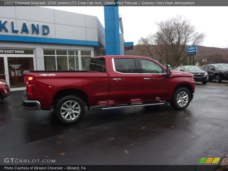 Cherry Red Tintcoat / Gideon/­Very Dark Atmosphere 2022 Chevrolet Silverado 1500 Limited LTZ Crew Cab 4x4